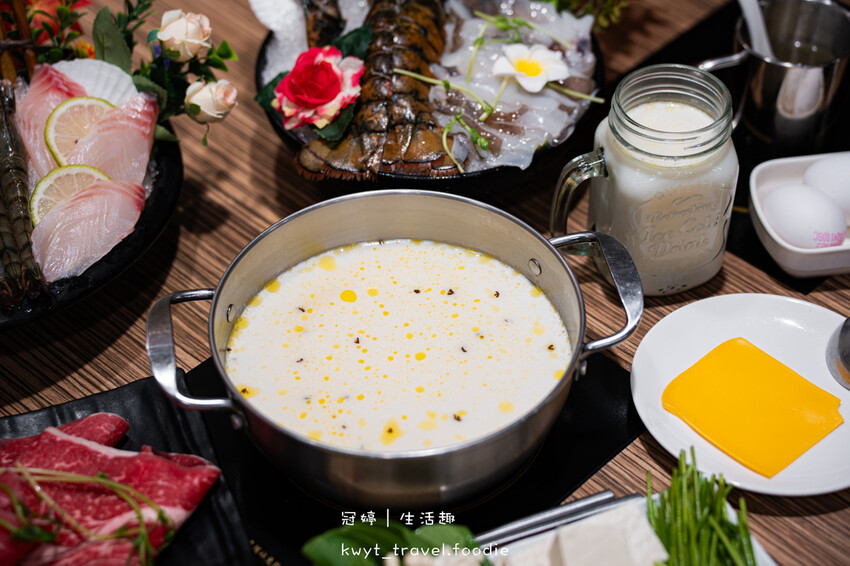 嘉義西區火鍋推薦_火鍋世家嘉義尊爵店,280元起火鍋放題,蔬