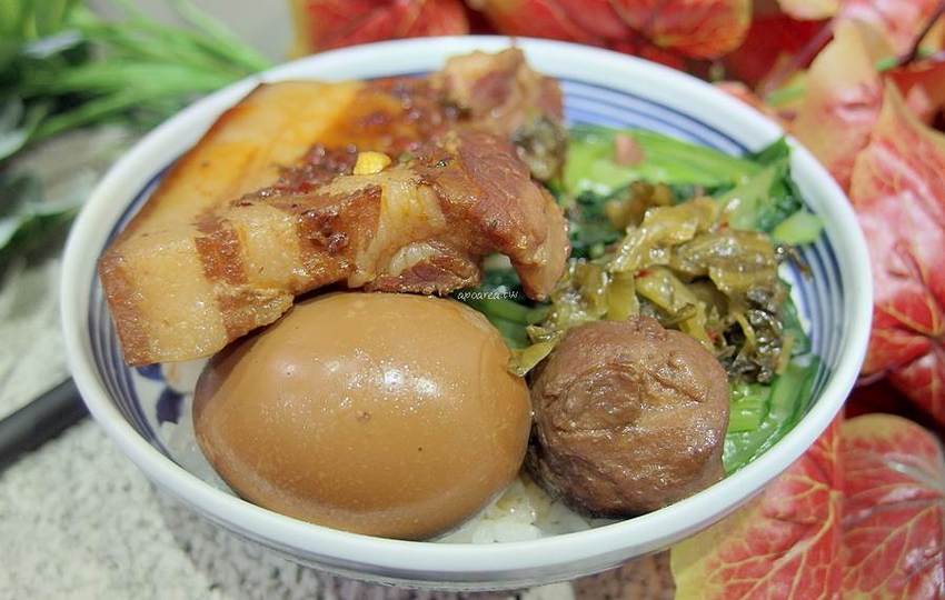 福來芳川辣銷魂飯館。傳統麵食結合港式湯飲及川味麻辣，科博館附近懷舊小餐館 - 蘋果話日常