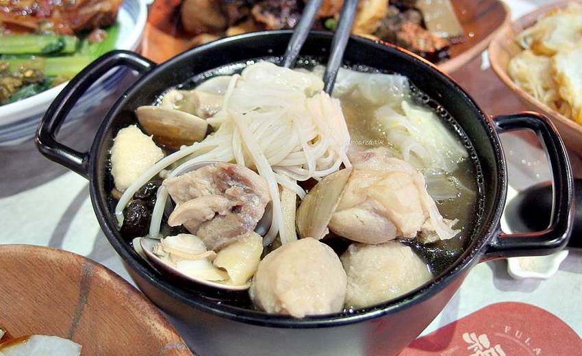 福來芳川辣銷魂飯館。傳統麵食結合港式湯飲及川味麻辣，科博館附近懷舊小餐館 - 蘋果話日常