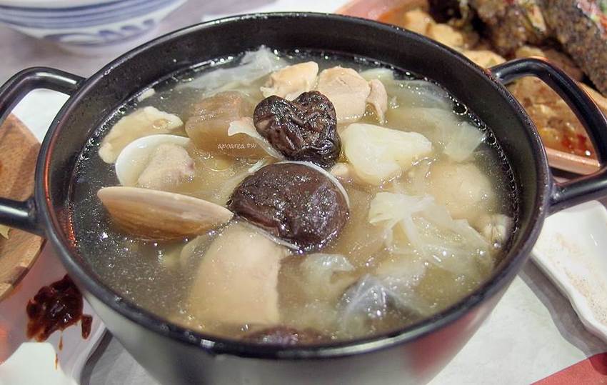 福來芳川辣銷魂飯館。傳統麵食結合港式湯飲及川味麻辣，科博館附近懷舊小餐館 - 蘋果話日常