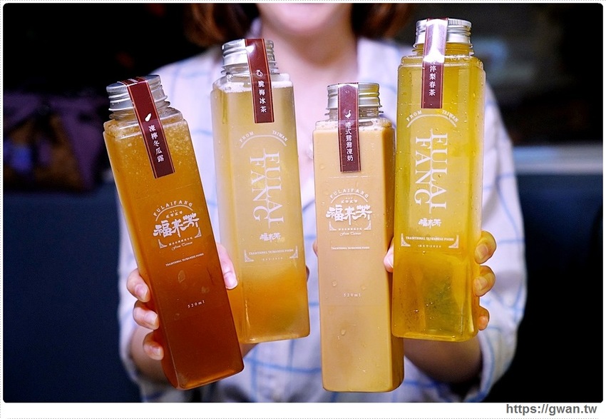 台中少見的川辣滷肉飯，還有比臉大排骨，宵夜時段人潮滿滿！