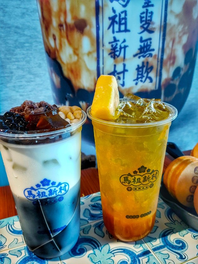 桃園中壢美食-馬祖新村新光影城店-車輪餅裡面有干貝，還有鮑魚跟章魚人，超狂的組合，只有在影城裡才吃的到  （邀約） @民宿女王芽月-美食.旅遊.全台趴趴走