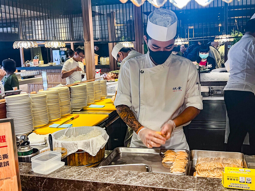 台北車站美食吃到飽首選，欣葉日本料理免千元吃到飽推薦。