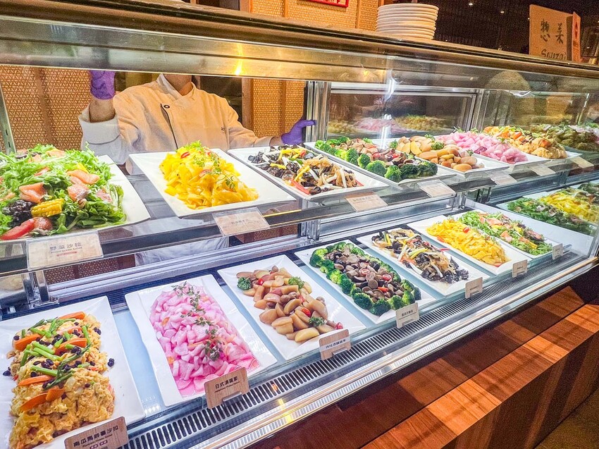 台北車站美食吃到飽首選，欣葉日本料理免千元吃到飽推薦。