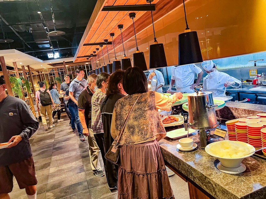 台北車站美食吃到飽首選，欣葉日本料理免千元吃到飽推薦。