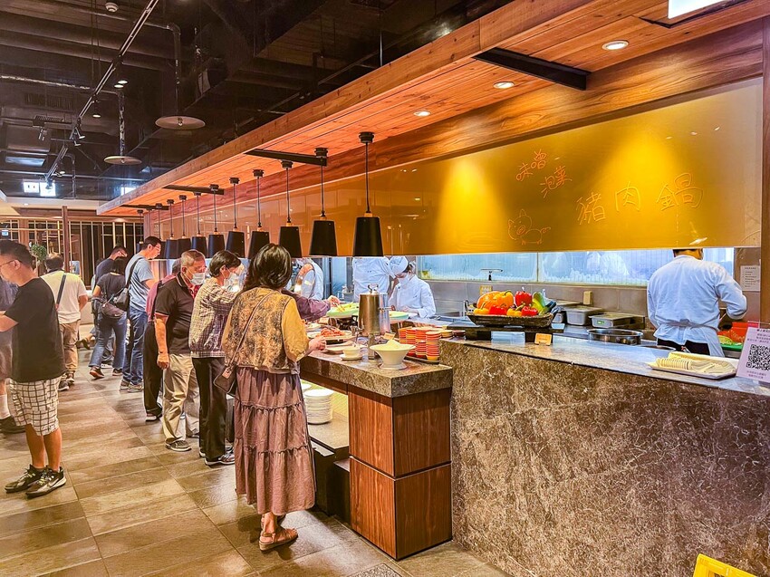 台北車站美食吃到飽首選，欣葉日本料理免千元吃到飽推薦。