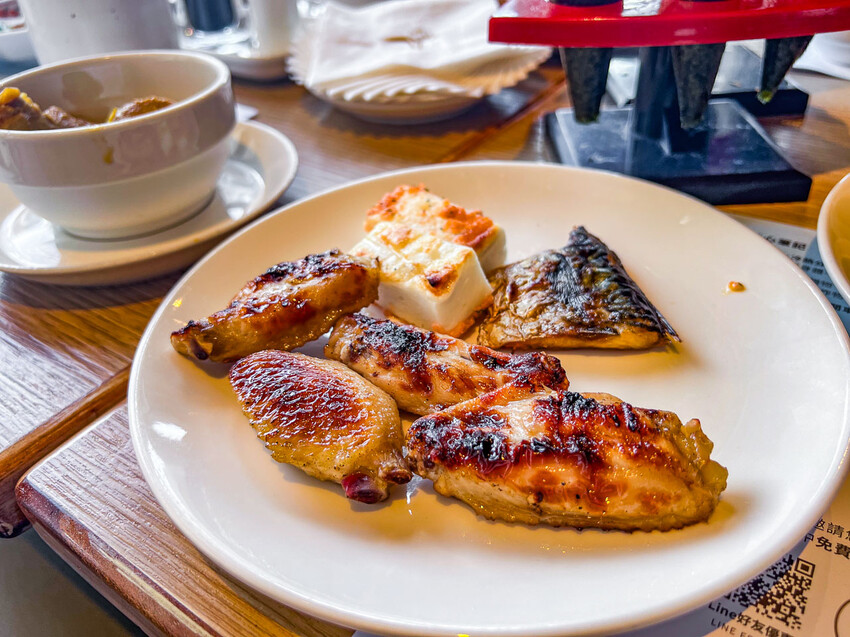 台北車站美食吃到飽首選，欣葉日本料理免千元吃到飽推薦。