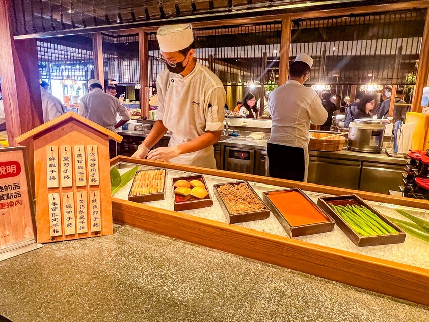 台北車站美食吃到飽首選，欣葉日本料理免千元吃到飽推薦。