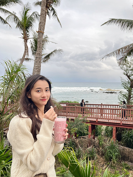 【台東美食】台東180度海景咖啡館推薦|偽出國南洋風海景|可
