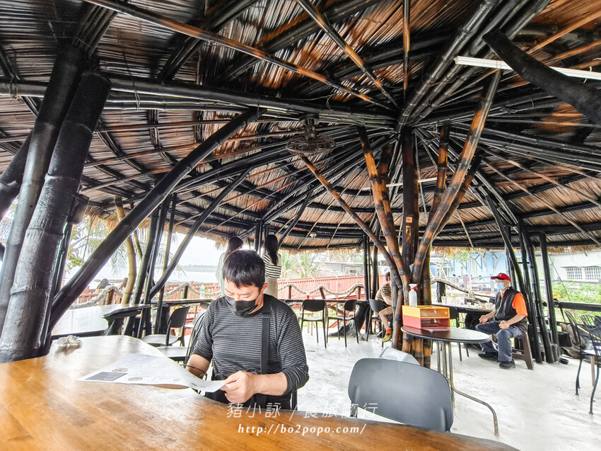 台東可可娜咖啡,網美級拍照庭園!豐富餐點選擇,台11線旅遊必停打卡點。