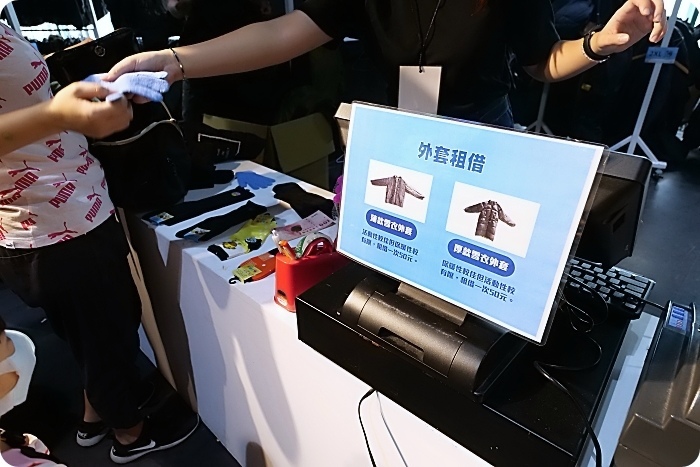 /tmp/phpCAPmw0 /tmp/phpCAPmw0