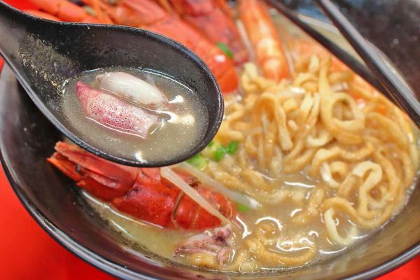 【三重美食】吉祥鍋燒麵-隱身在狹小巷弄裡的爆美味小龍蝦鍋燒麵