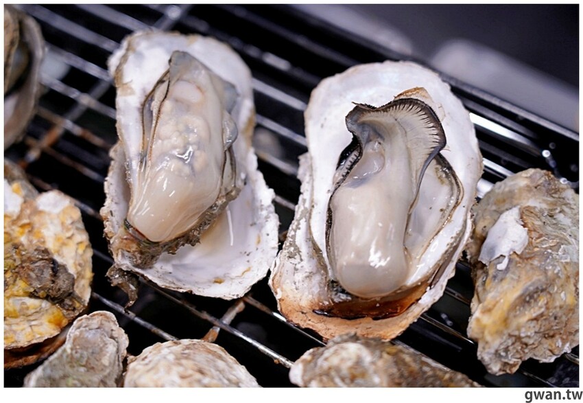 台中這間燒烤店超狂,開店吃到打烊每人只要199,蚵仔蛤蜊不限時吃到飽! - 吃關關