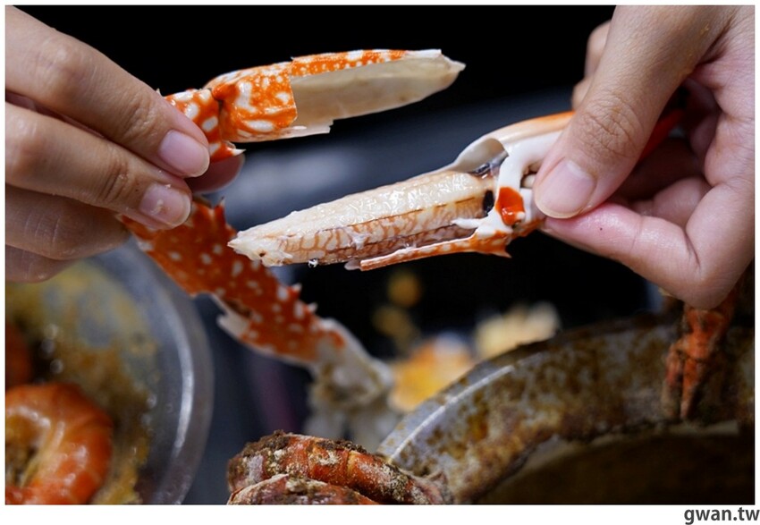 台中這間燒烤店超狂,開店吃到打烊每人只要199,蚵仔蛤蜊不限時吃到飽! - 吃關關