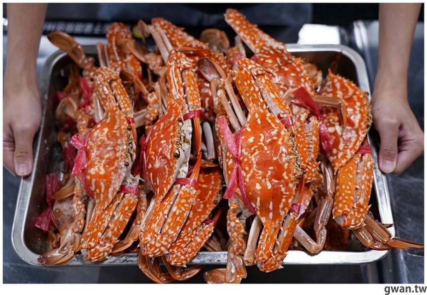 台中這間燒烤店超狂,開店吃到打烊每人只要199,蚵仔蛤蜊不限時吃到飽! - 吃關關