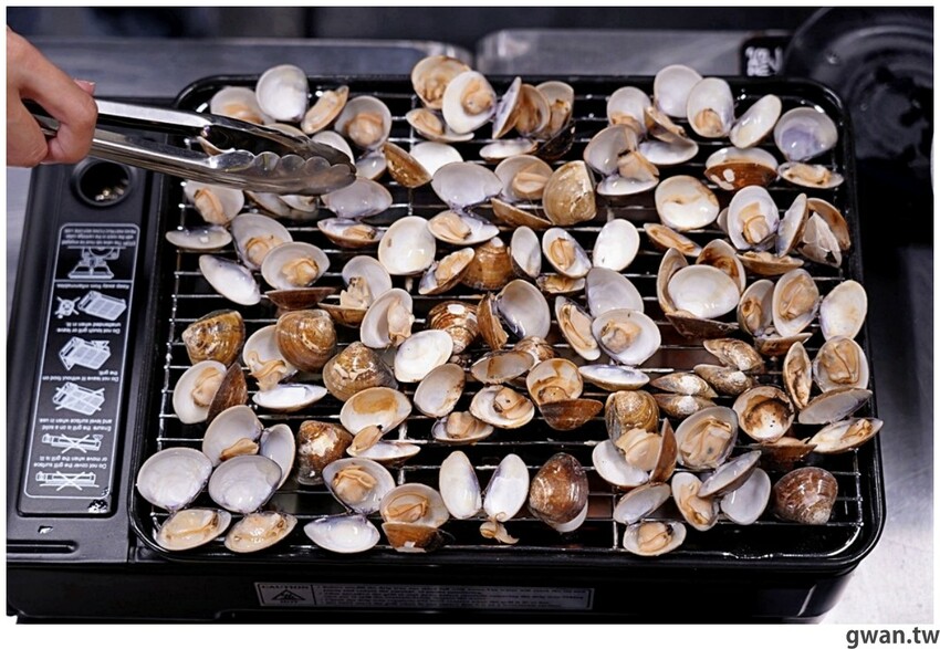 台中這間燒烤店超狂,開店吃到打烊每人只要199,蚵仔蛤蜊不限時吃到飽! - 吃關關