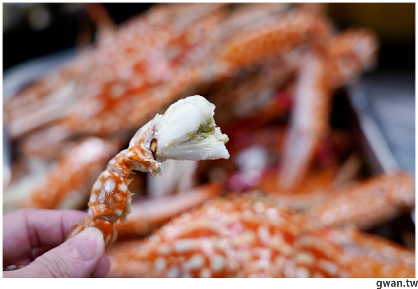 台中這間燒烤店超狂,開店吃到打烊每人只要199,蚵仔蛤蜊不限時吃到飽! - 吃關關