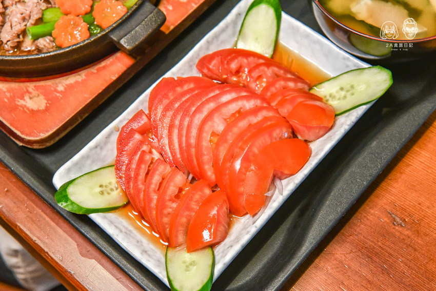 浪花屋：台中西屯區美食-精明商圈，免收服務費、無用餐時間限制的平價日式料理！