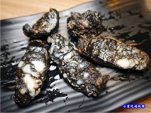 墨魚香腸-赤富士無煙燒肉鍋物吃到飽 (2).jpg
