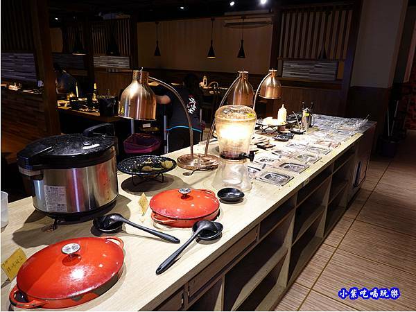 自助吧-赤富士無煙燒肉鍋物吃到飽.jpg