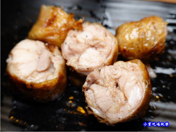 脆皮雞肉捲-赤富士無煙燒肉鍋物吃到飽 (2).jpg