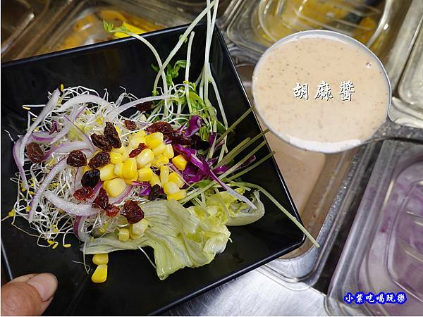 胡麻沙拉-赤富士草莓季 (2).jpg