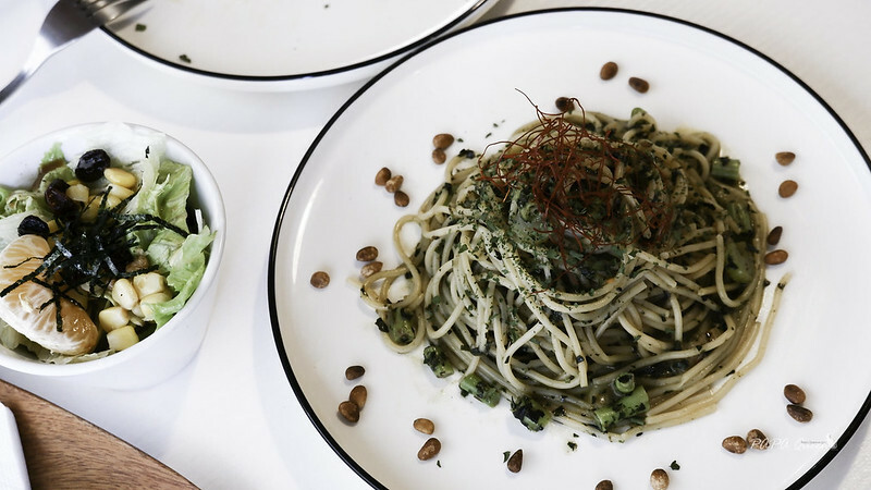 台中素食｜西區  野菜共和國 想來一片純素pizza 或是義大利麵 ，科博館周邊蔬食餐廳