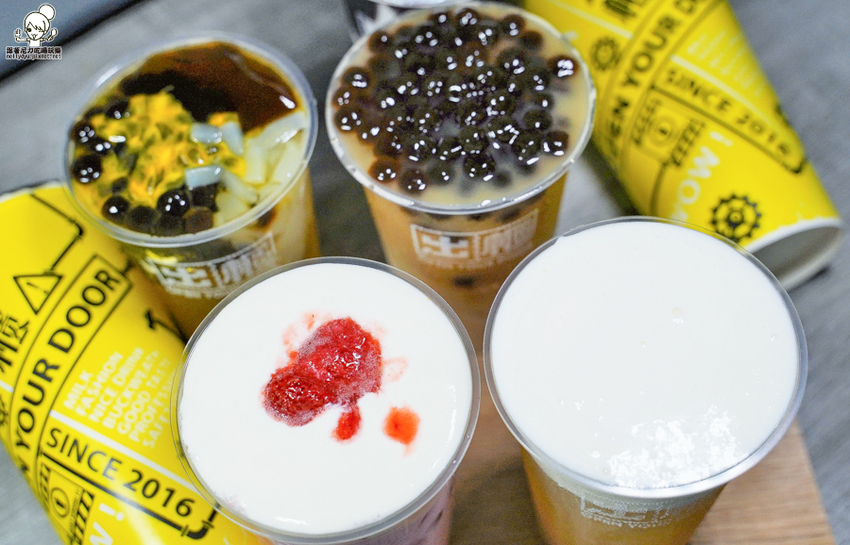 旗津 出櫃 飲品 手搖 必喝 人氣 排隊 貨櫃 工業風 蕎麥