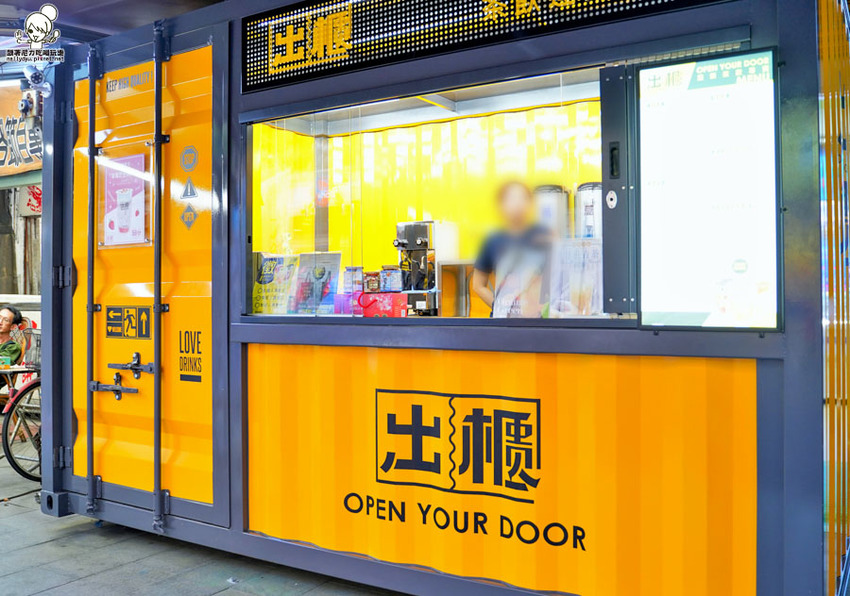 旗津 出櫃 飲品 手搖 必喝 人氣 排隊 貨櫃 工業風 蕎麥