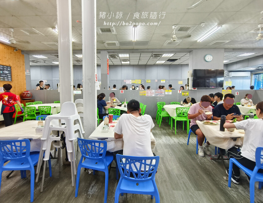 屏東。恆春》後壁湖邱家生魚片。遊墾丁必插旗的百元生魚片