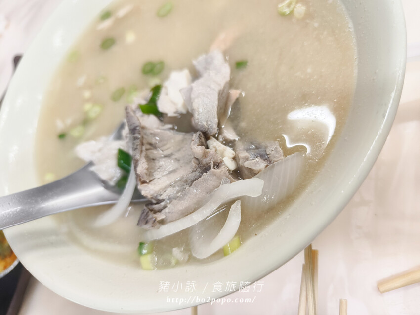 屏東。恆春》後壁湖邱家生魚片。遊墾丁必插旗的百元生魚片