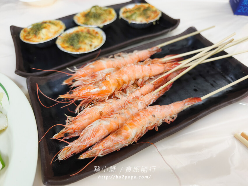 屏東。恆春》後壁湖邱家生魚片。遊墾丁必插旗的百元生魚片