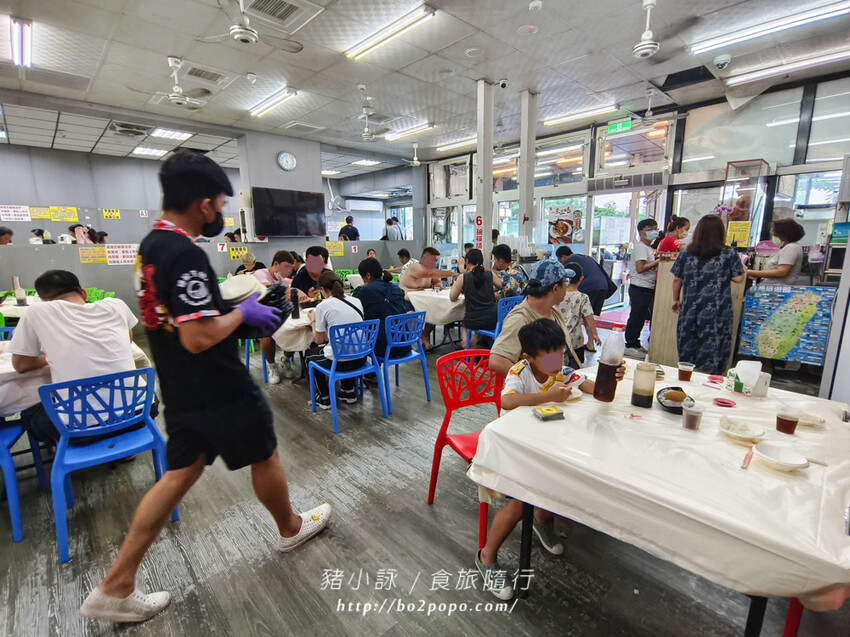 屏東。恆春》後壁湖邱家生魚片。遊墾丁必插旗的百元生魚片