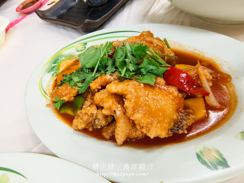 屏東。恆春》後壁湖邱家生魚片。遊墾丁必插旗的百元生魚片