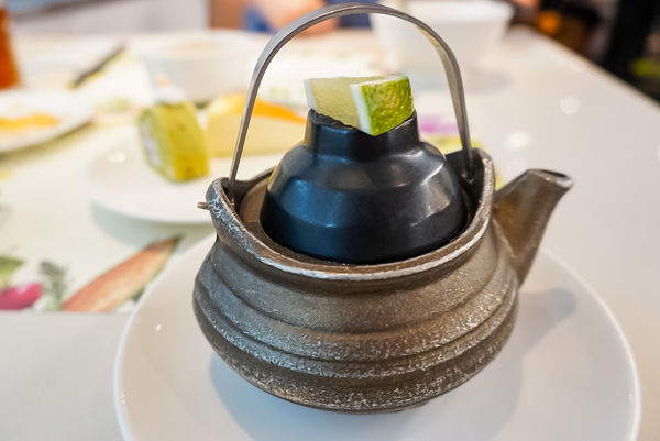 /tmp/php0GE7pq /tmp/php0GE7pq