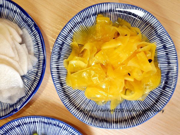 【汐止美食】鄉下人-豬血湯肉燥麵 #古早味 #豬血湯 #燙青菜 #香辣麵 路邊攤價格,冷氣開放文青風店面 (31).JPG