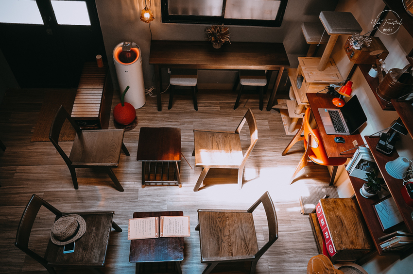 松江南京站隱弄宅咖啡店,隱藏巷弄內120年百年老屋咖啡廳裡延續愛貓的故事,踏尋小島甜點