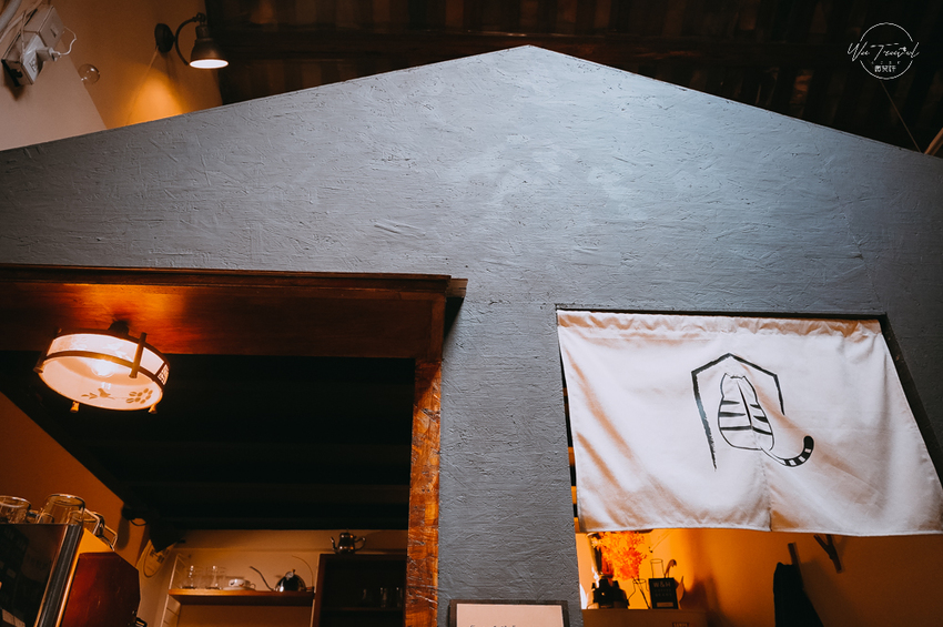 松江南京站隱弄宅咖啡店,隱藏巷弄內120年百年老屋咖啡廳裡延續愛貓的故事,踏尋小島甜點