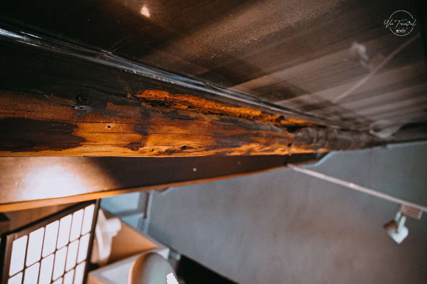 松江南京站隱弄宅咖啡店,隱藏巷弄內120年百年老屋咖啡廳裡延續愛貓的故事,踏尋小島甜點