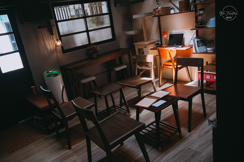 松江南京站隱弄宅咖啡店,隱藏巷弄內120年百年老屋咖啡廳裡延續愛貓的故事,踏尋小島甜點