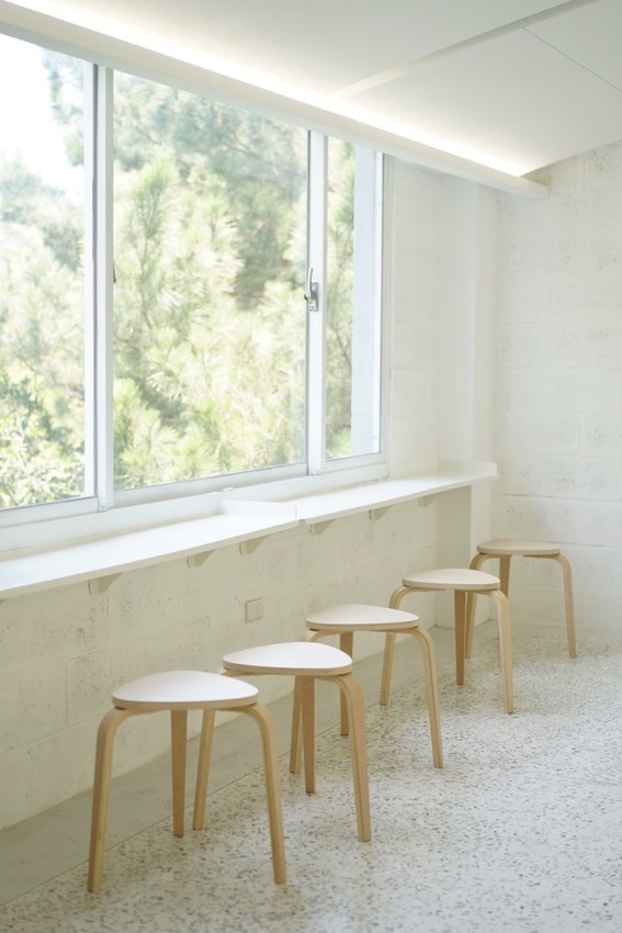 新竹動物園裡新開幕『春室Glass Studio + The POOL』是一間咖啡廳結合玻璃工藝博物館,還能體驗口吹玻璃!鄰近新竹公園 - 阿華田的美食日記