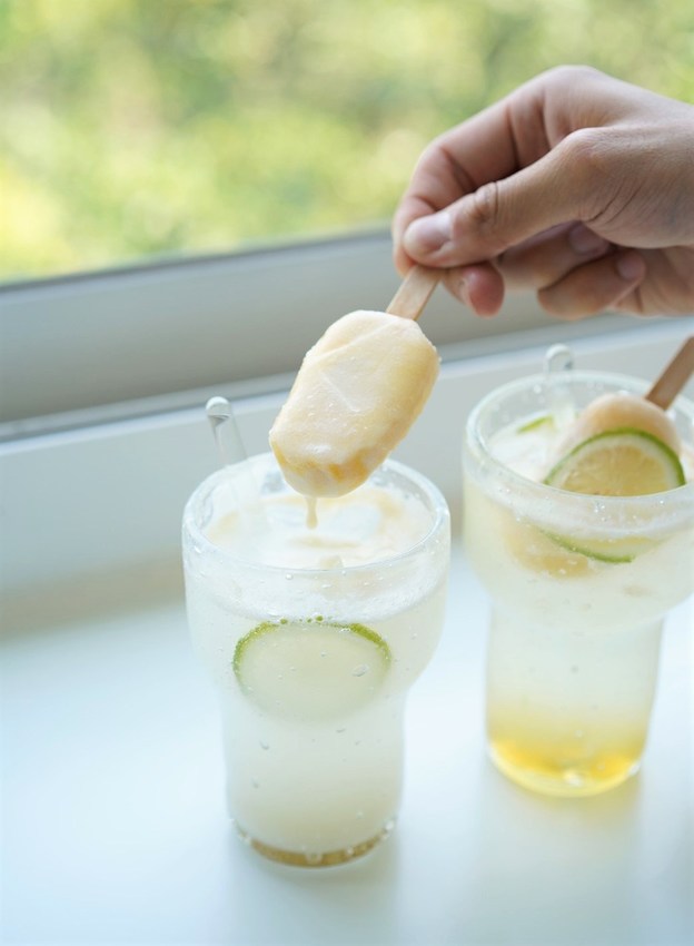 新竹動物園裡新開幕『春室Glass Studio + The POOL』是一間咖啡廳結合玻璃工藝博物館,還能體驗口吹玻璃!鄰近新竹公園 - 阿華田的美食日記