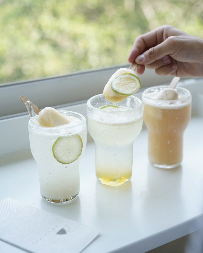 新竹動物園裡新開幕『春室Glass Studio + The POOL』是一間咖啡廳結合玻璃工藝博物館,還能體驗口吹玻璃!鄰近新竹公園 - 阿華田的美食日記