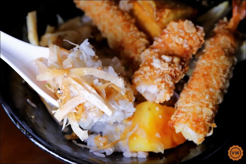 台中太平平價日式料理推薦：泉香和風食堂 美味的丼飯只要$79元起