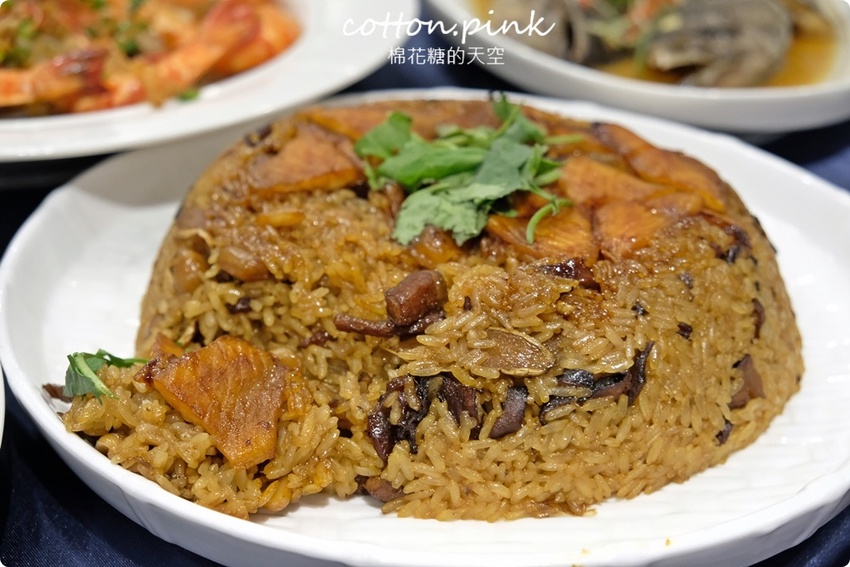 台中婚宴會館多一家！就在火車站旁～天圓地方儷軒會館大小廳都有，一桌也能坐優雅包廂