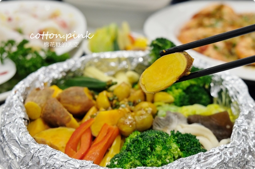 台中婚宴會館多一家！就在火車站旁～天圓地方儷軒會館大小廳都有，一桌也能坐優雅包廂