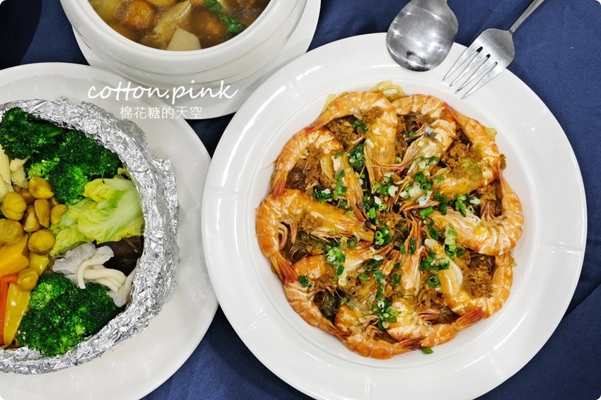 台中婚宴會館多一家！就在火車站旁～天圓地方儷軒會館大小廳都有，一桌也能坐優雅包廂