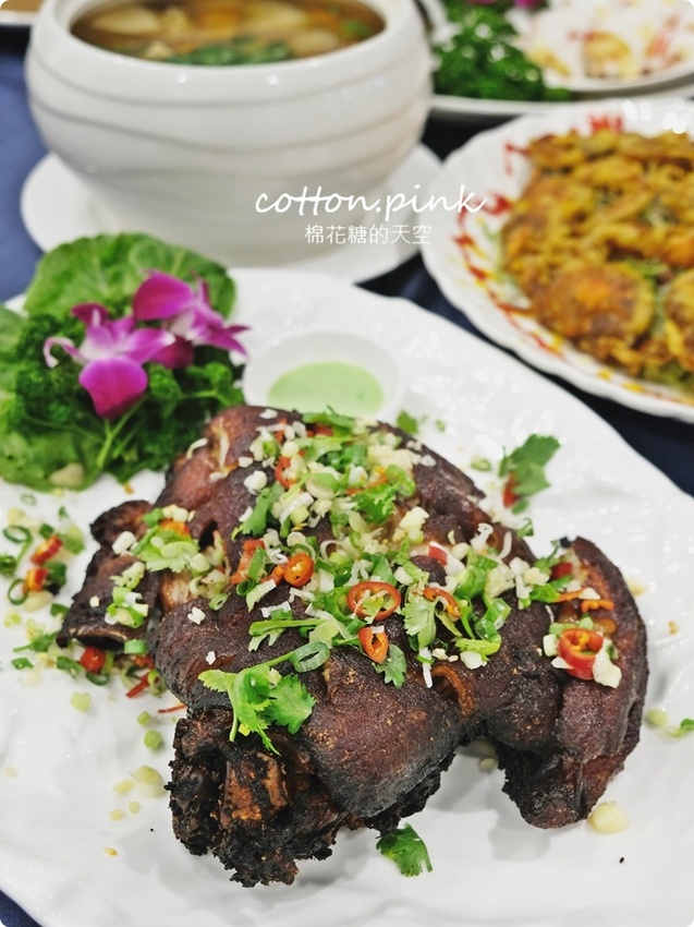 台中婚宴會館多一家!就在火車站旁~天圓地方儷軒會館大小廳都有,一桌也能坐優雅包廂