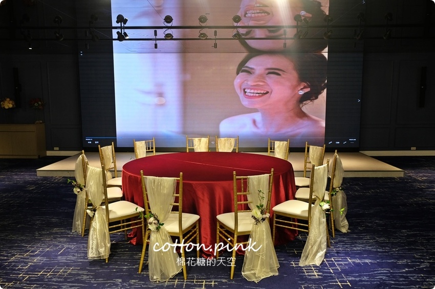 台中婚宴會館多一家！就在火車站旁～天圓地方儷軒會館大小廳都有，一桌也能坐優雅包廂