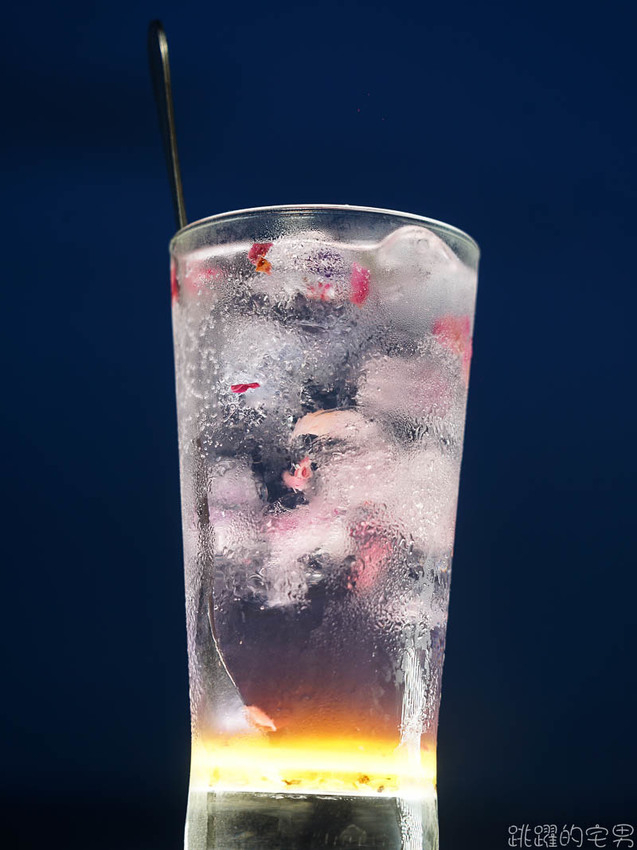 花蓮驚艷新玩法!! 享受專人服務 太平洋海灘仰望絕美銀河 閃亮到捨不得眨眼!! 星空導覽 火舞秀 銀河星空餐桌 台灣最美的風景就在花蓮 嘻餐町 花蓮旅遊 花蓮景點 花蓮驚艷新玩法!! 享受專人服務 太平洋海灘仰望絕美銀河 閃亮到捨不得眨眼!! 星空導覽 火舞秀 銀河星空餐桌 台灣最美的風景就在花蓮 嘻餐町 花蓮旅遊 花蓮景點